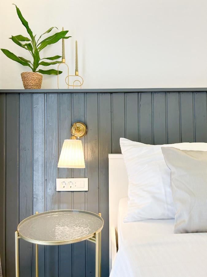 Apartments Saraden โวดีเซ ภายนอก รูปภาพ