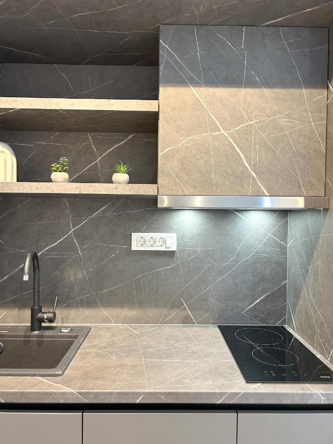 Apartments Saraden โวดีเซ ภายนอก รูปภาพ