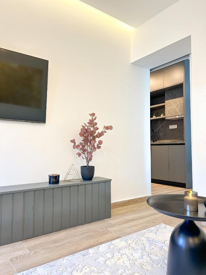 Apartments Saraden โวดีเซ ภายนอก รูปภาพ