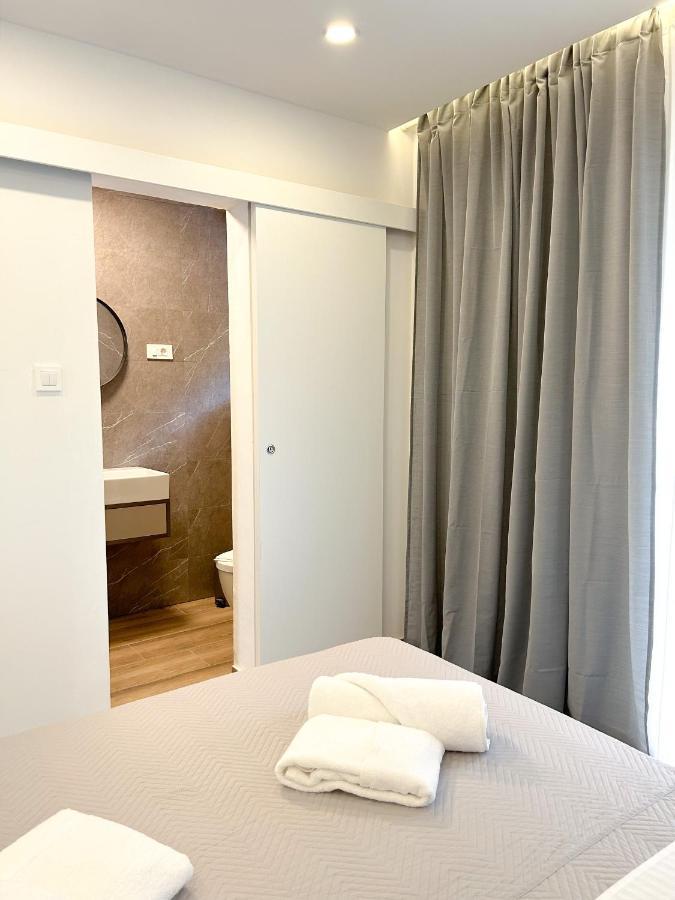 Apartments Saraden โวดีเซ ภายนอก รูปภาพ